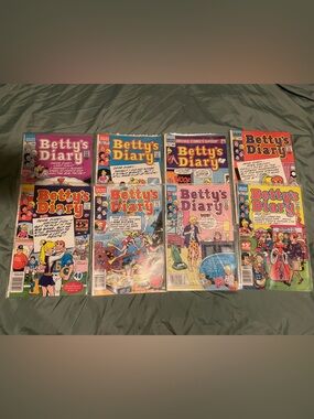 Bundle of 8 Archie Comics “Betty’s Diary”